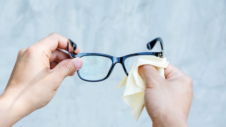 Glasses cleaning and care tips